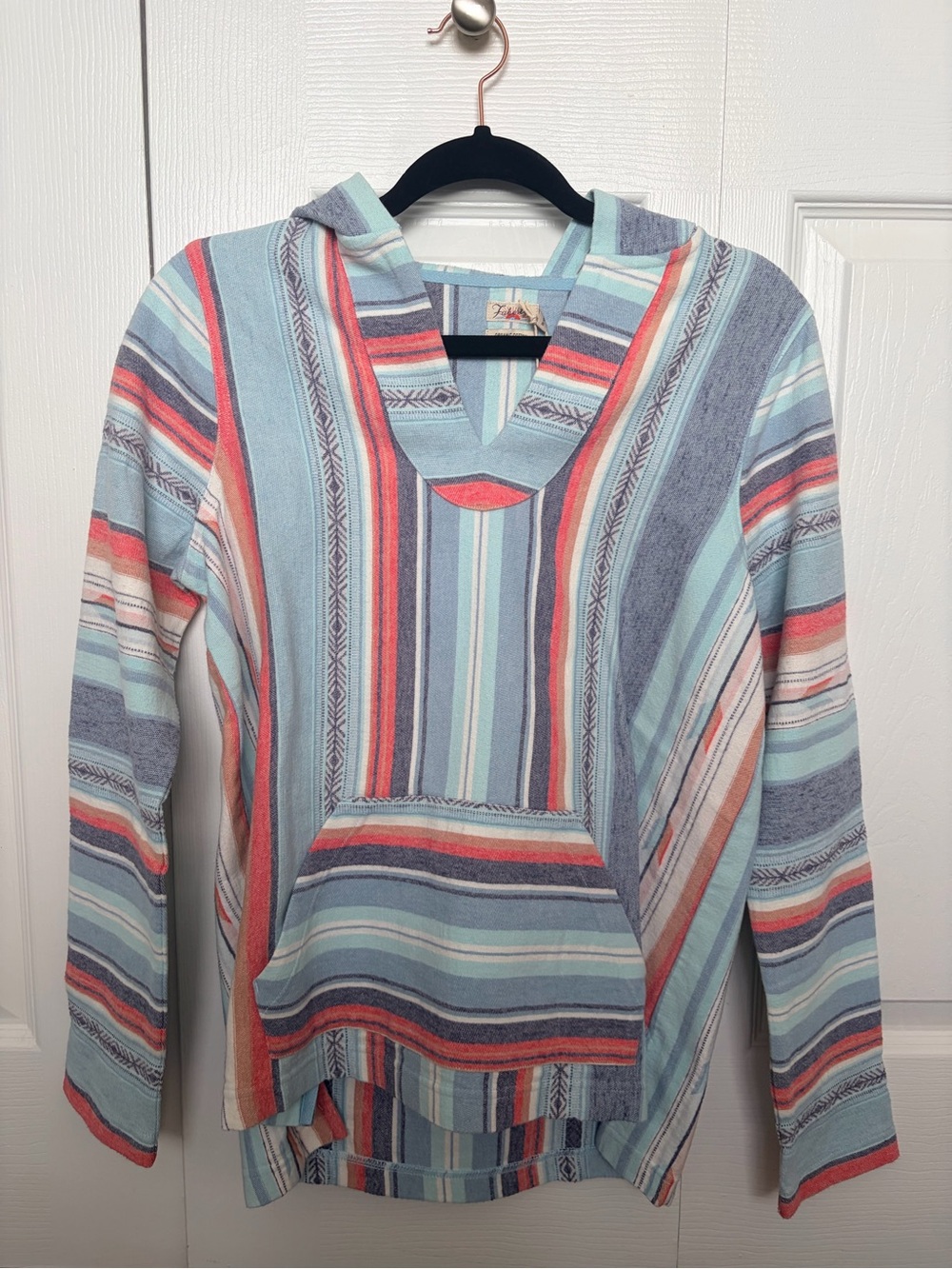 NWT Faherty Baha Poncho with Hood in Sierra Paradise size XS